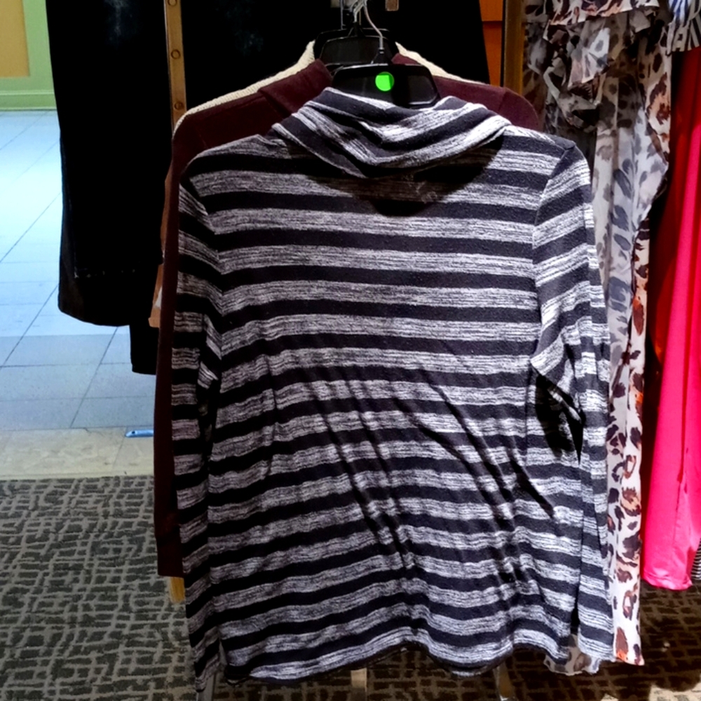Shirt - Picture 2 of 2